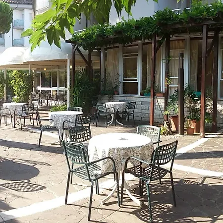 Fior Di Pino 3*