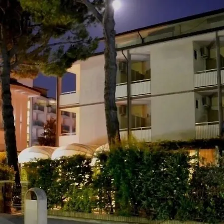 Fior Di Pino 酒店 皮纳雷拉