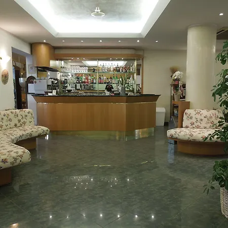 Fior Di Pino 酒店 皮纳雷拉