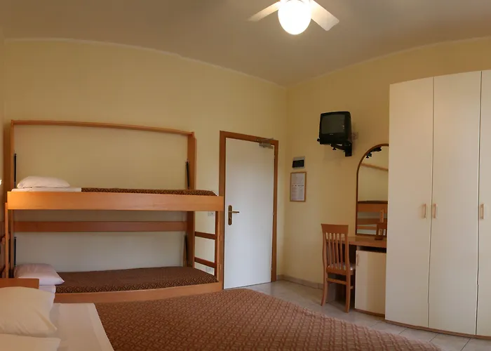 Hotell Fior Di Pino 3*